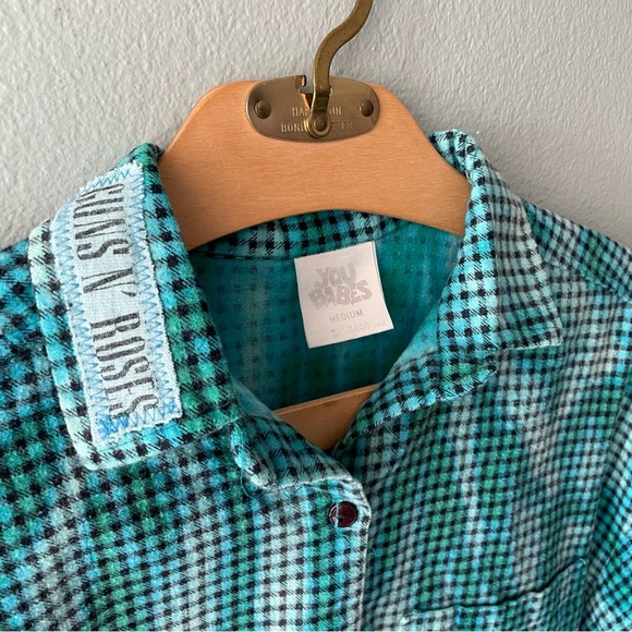 🦞3/$30🦞 You Babes | Reworked Vtg Guns n Roses Bleach Dyed Gingham Button Down - Picture 6 of 7
